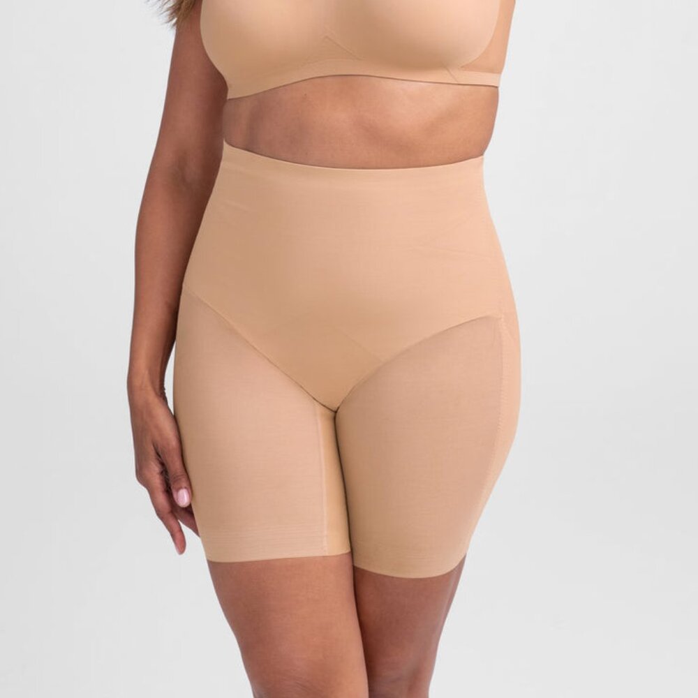 NWOT Honeylove Mid-Waist Shapewear Shorts